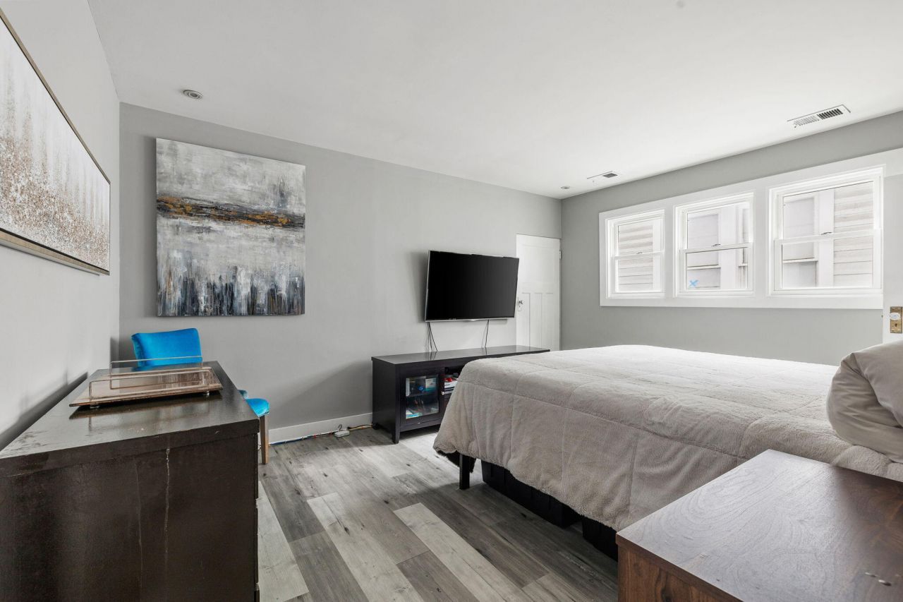 43 N Enston Avenue Photo 13