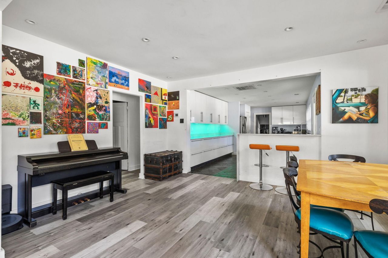 43 N Enston Avenue Photo 8