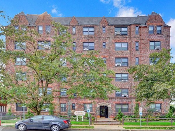 141 Woodmere Boulevard, Unit 6E, Woodmere, NY 11598