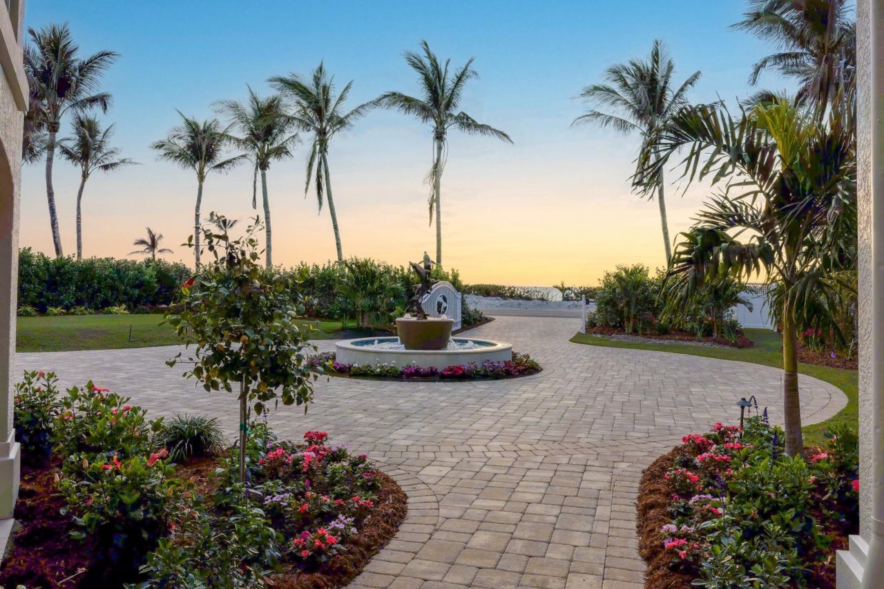 15735 Captiva Dr, Captiva, FL 33924 Photo