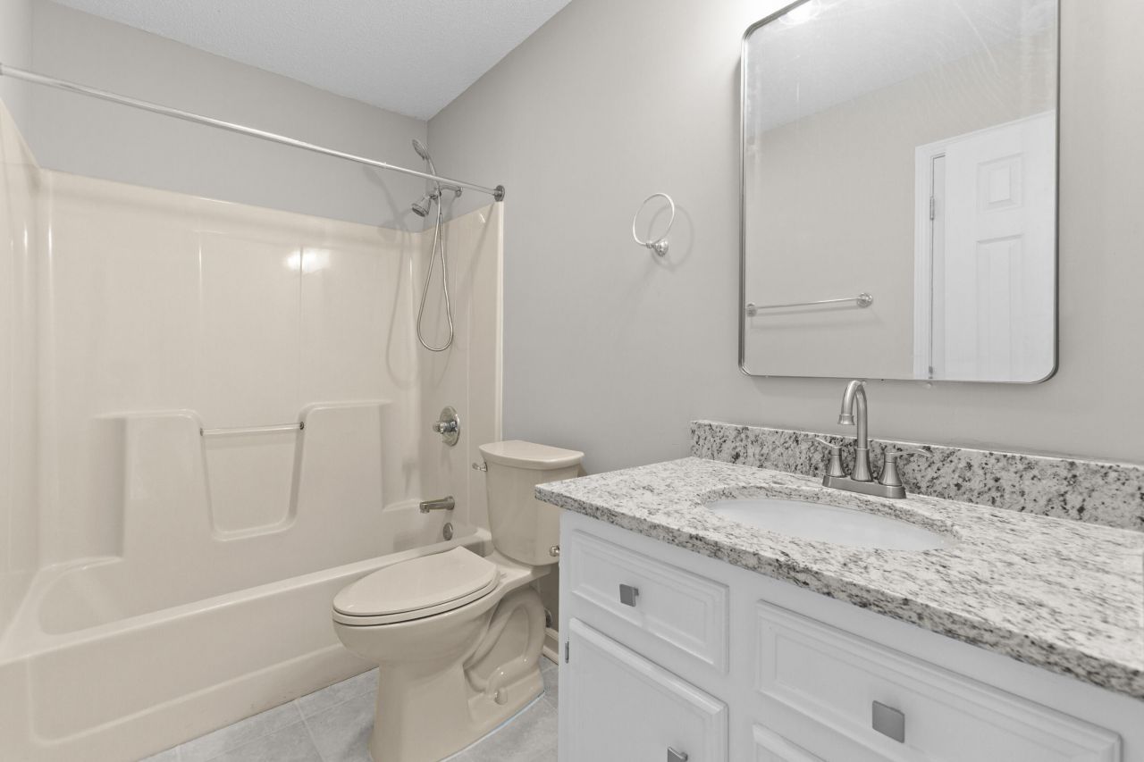 2220 Hillside Street Photo 12