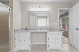 2220 Hillside Street photo 4