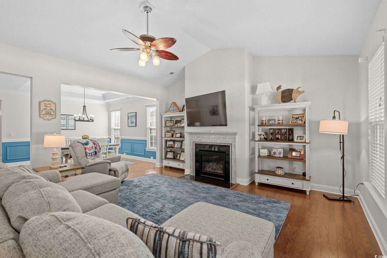 940 Henry James Dr. Photo 17