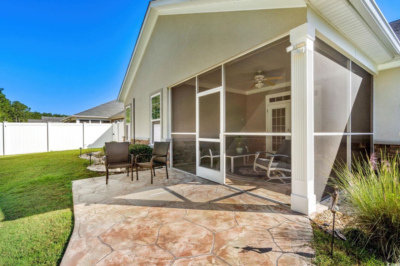 940 Henry James Dr. Photo 24