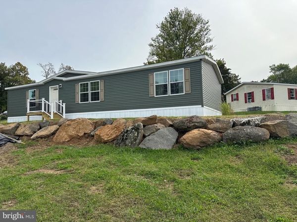 21 GOLFVIEW DRIVE, QUAKERTOWN, PA 18951