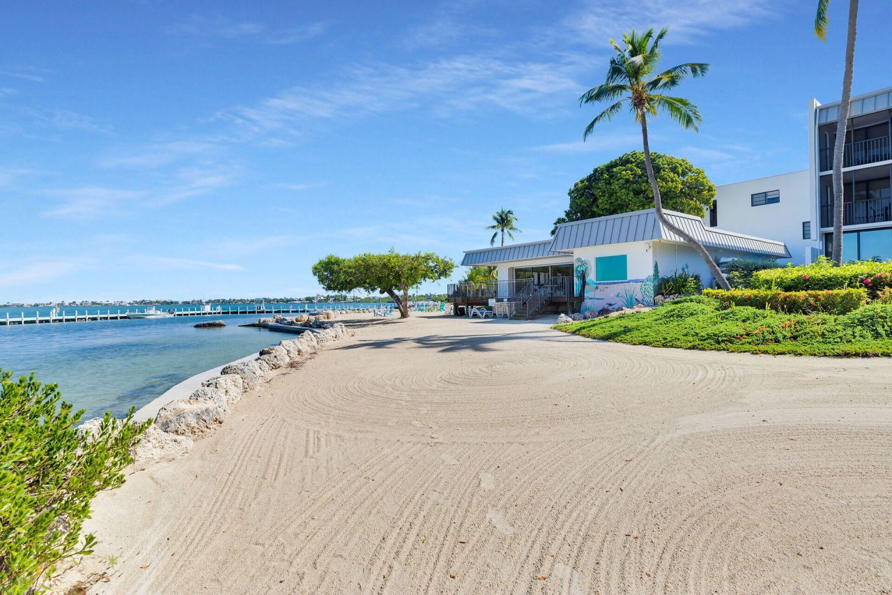 97652 Overseas Highway, Unit M8, Key Largo, FL 33037 Photo