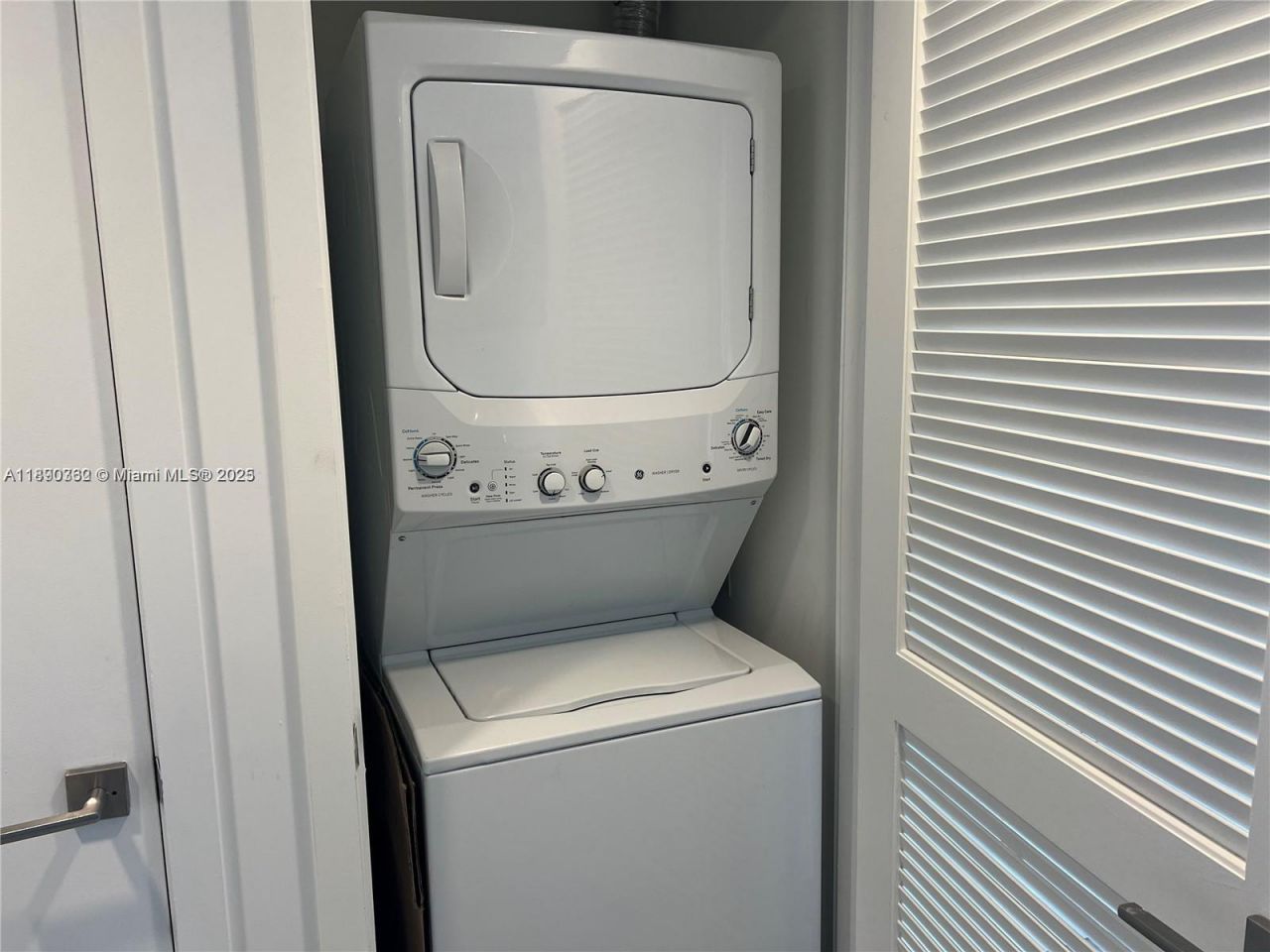 121 NE 34th St, Unit 1610, Miami, FL 33137 Photo