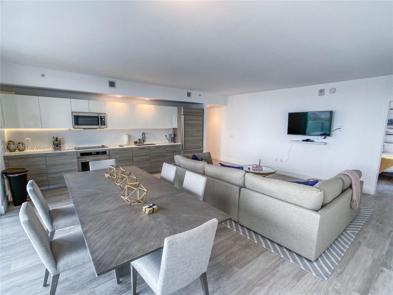 121 NE 34th St, Unit 908, Miami, FL 33137 Photo