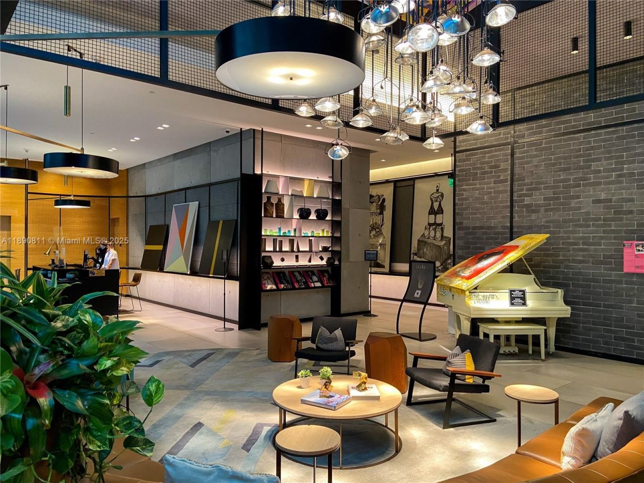 121 NE 34th St, Unit 908, Miami, FL 33137 Photo