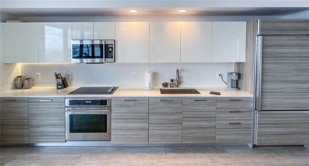 121 NE 34th St, Unit 908, Miami, FL 33137 Photo