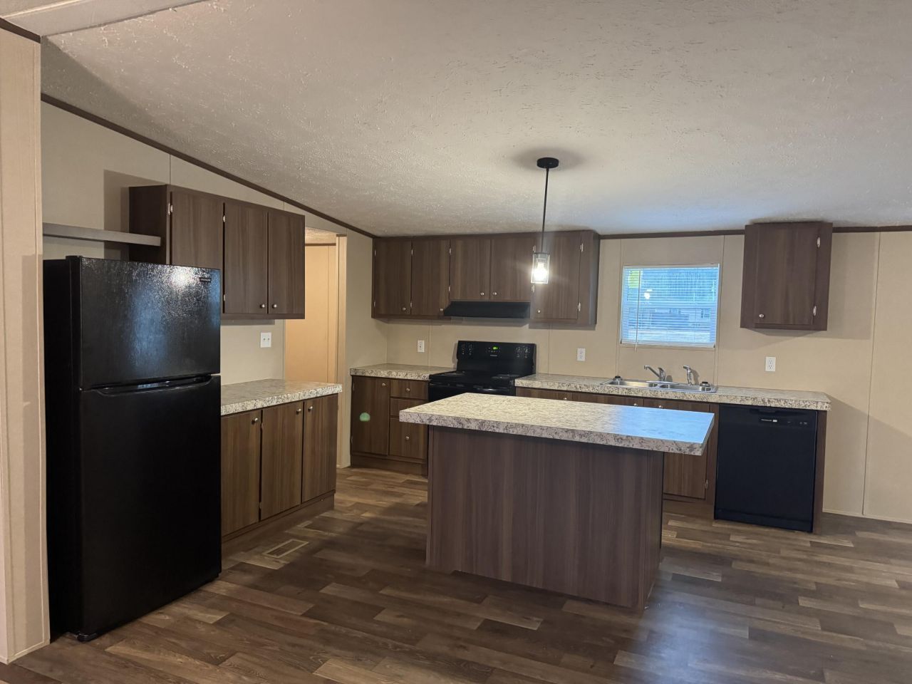 437 Cedar Crest Drive Photo 9