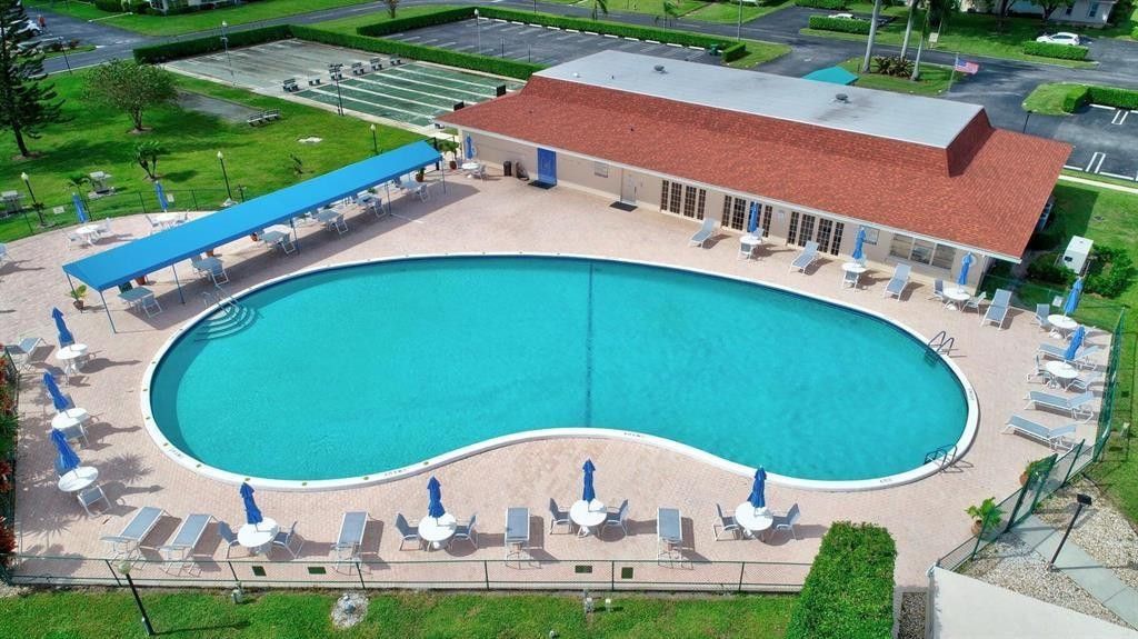 5245 NW 3rd Street, Unit D, Delray Beach, FL 33445 Photo