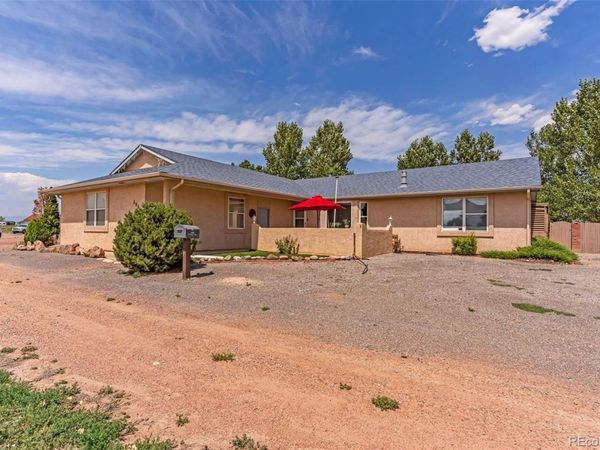 886 S Camino De Bravo, Pueblo, CO 81007
