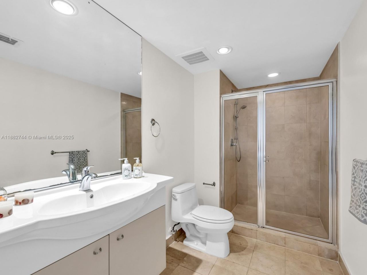 1830 S Ocean Dr, Unit 4312, Hallandale Beach, FL 33009 Photo