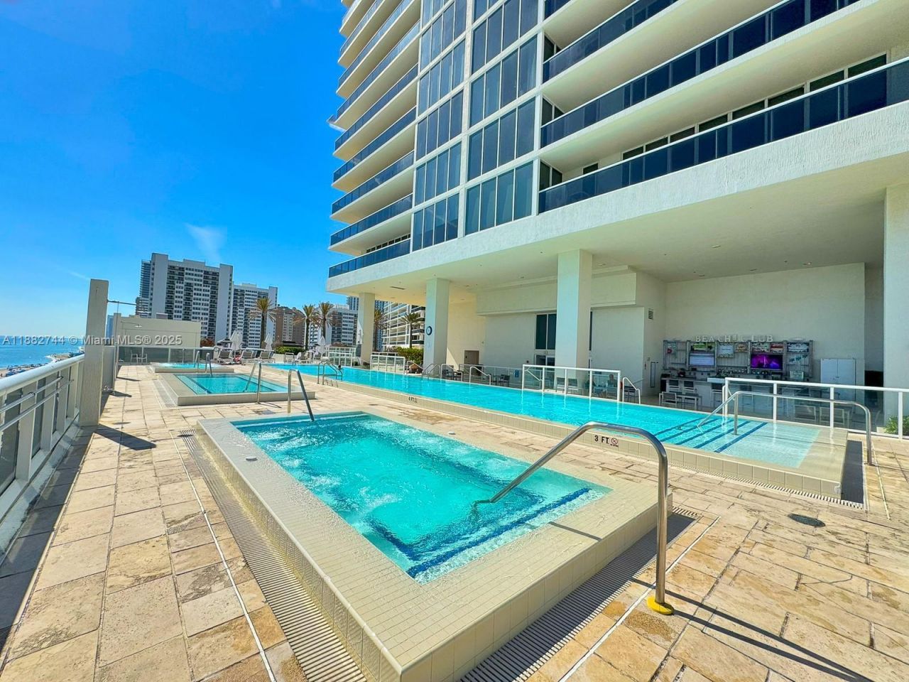 1830 S Ocean Dr, Unit 4312, Hallandale Beach, FL 33009 Photo