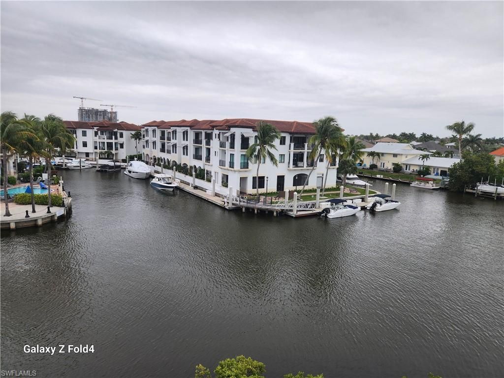 805 River Point Dr, Unit C-307, Naples, FL 34102 Photo