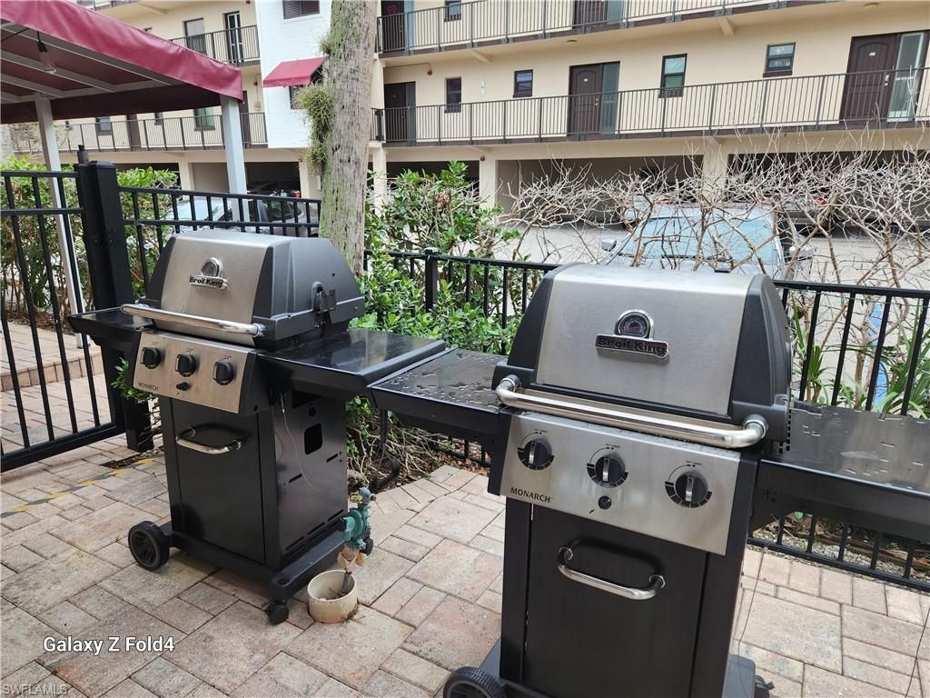 805 River Point Dr, Unit C-307, Naples, FL 34102 Photo