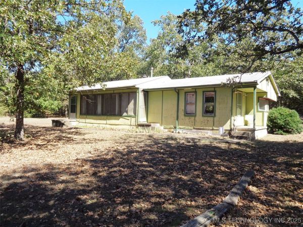 203 Oak Avenue , Stigler, OK 74462