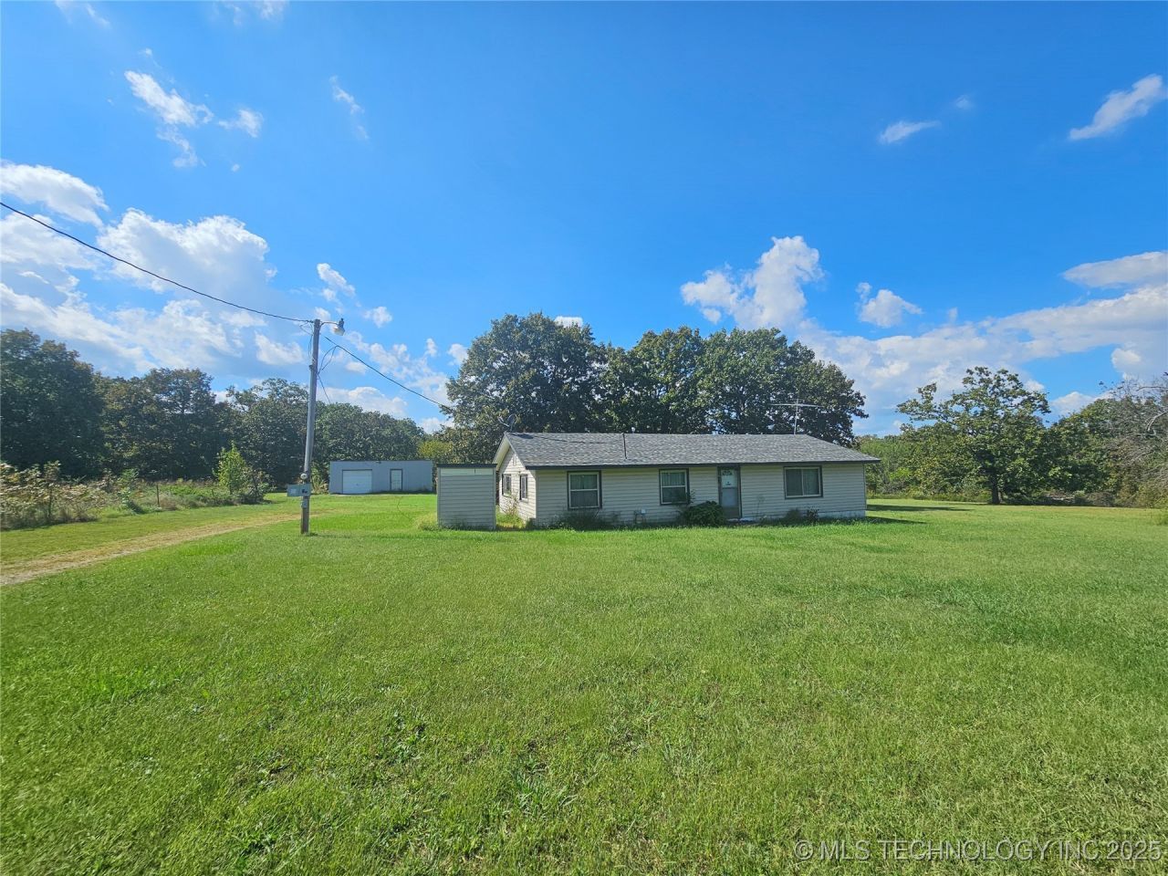 9212 S 443 Road, Locust Grove, OK 74352 Main Photo