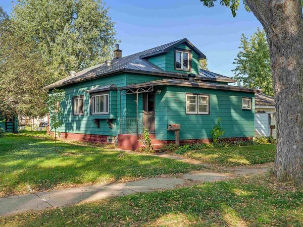 1911 Liberty Street, La Crosse, WI 54603