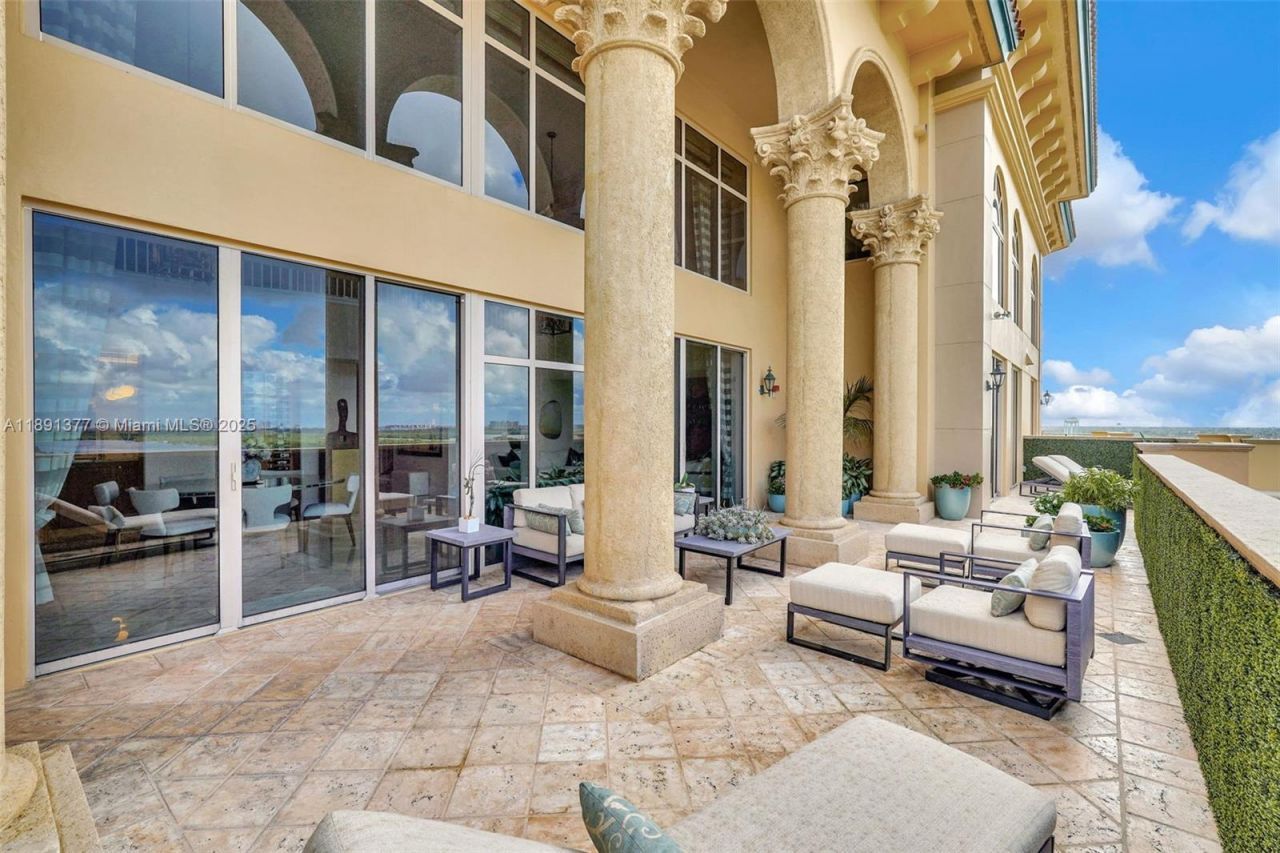 3501 N Ocean Drive, Unit PH7, Hollywood, FL 33019 Photo