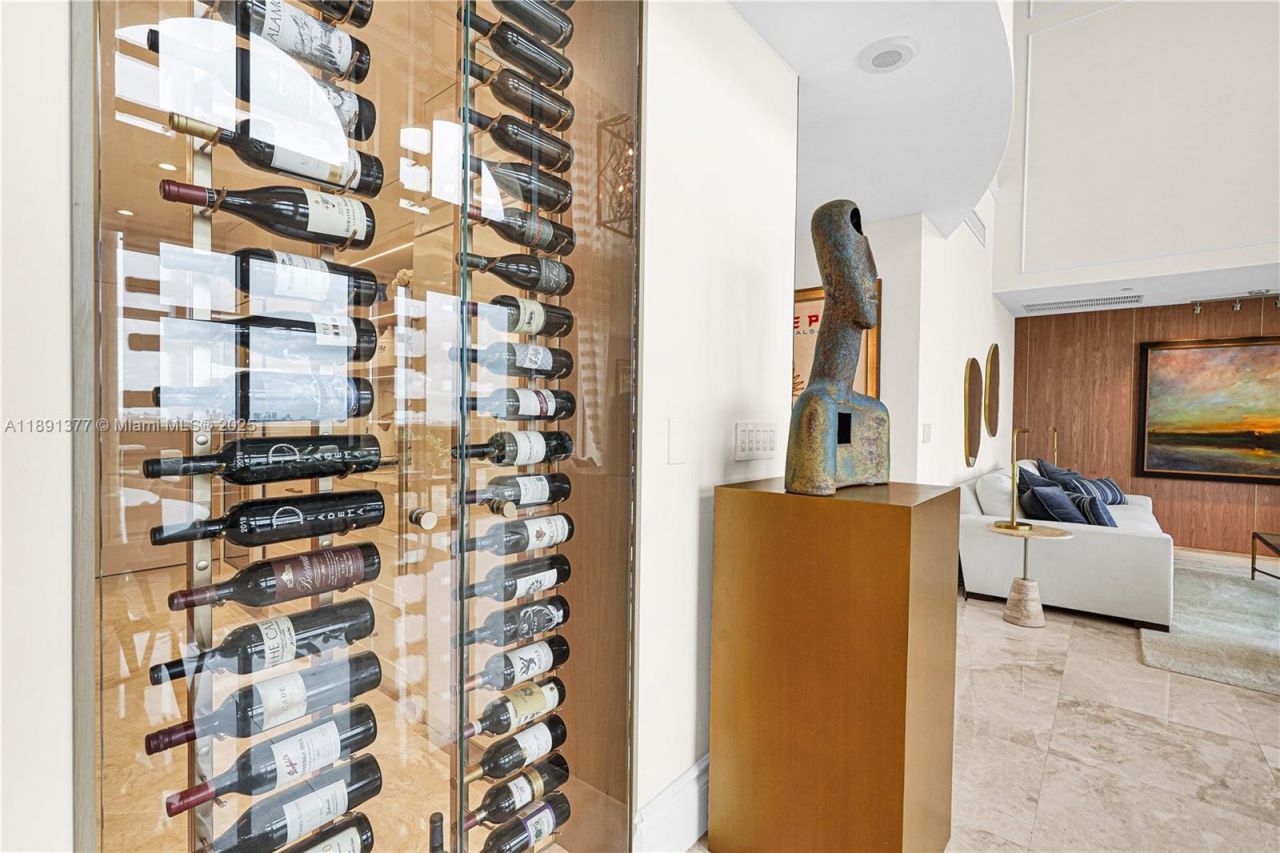 3501 N Ocean Drive, Unit PH7, Hollywood, FL 33019 Photo