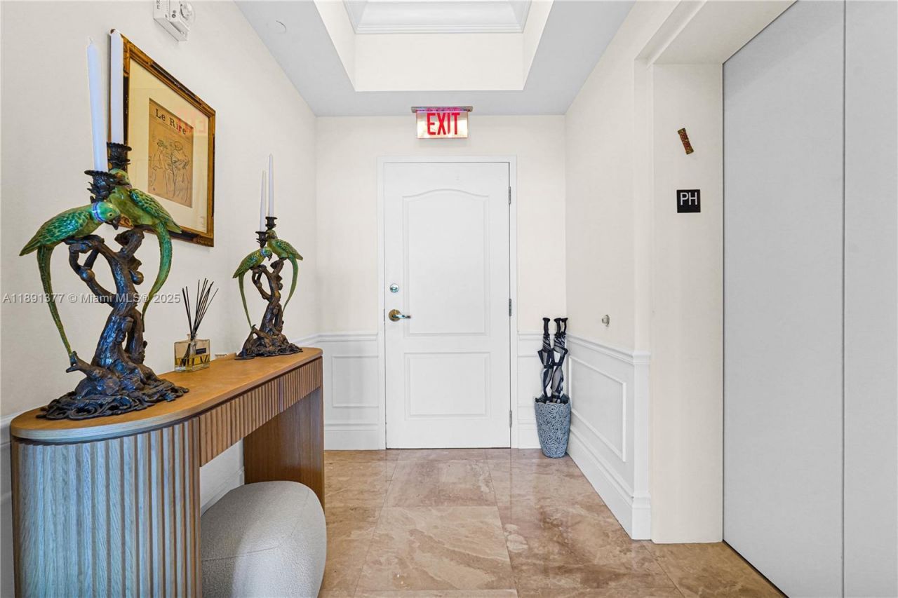 3501 N Ocean Drive, Unit PH7, Hollywood, FL 33019 Photo