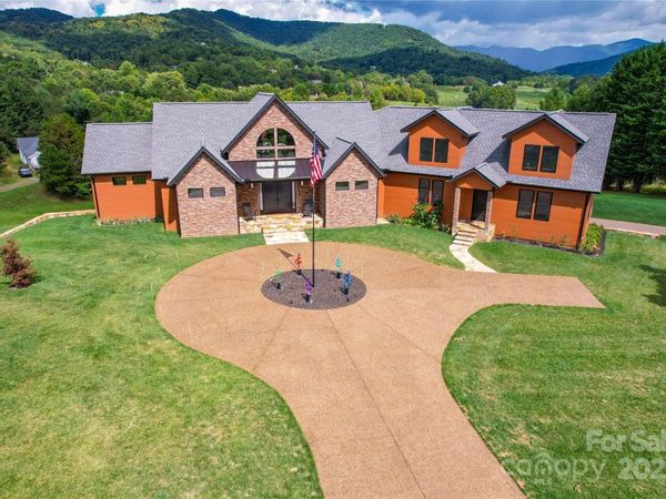 57 Union Chapel Road, Weaverville, NC 28787