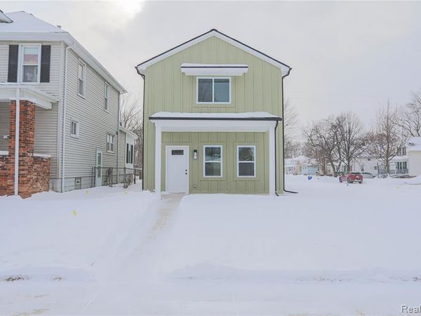 9 Queen Street, Mt. Clemens, MI 48043