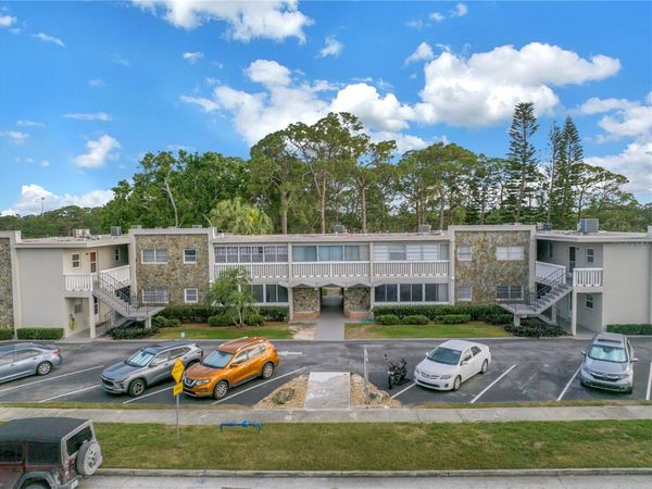 800 71ST AVENUE N, Unit 10, ST PETERSBURG, FL 33702