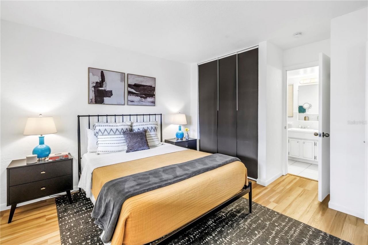 800 71st Avenue N, Unit 10, Saint Petersburg, FL 33702 Photo