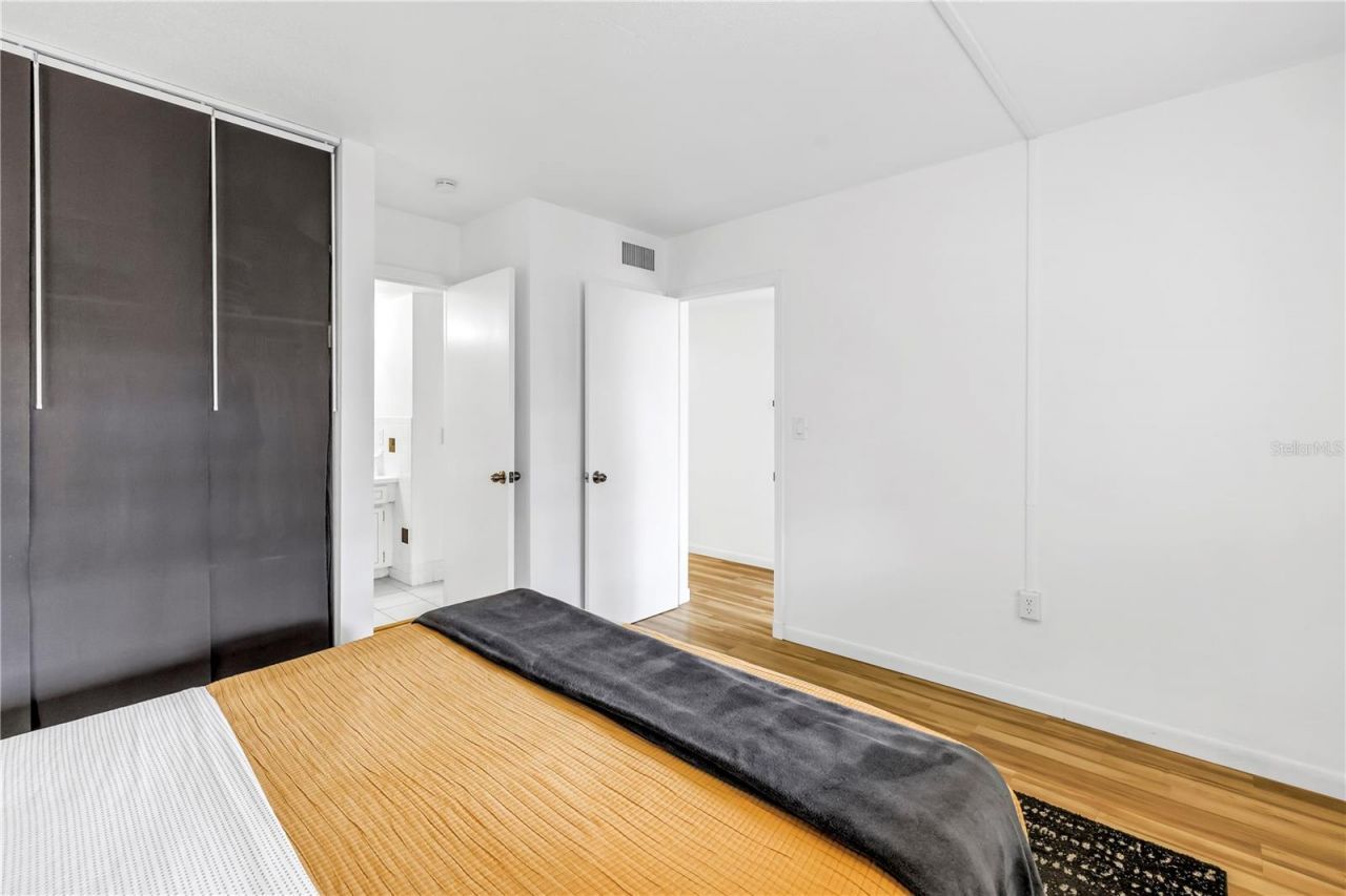 800 71st Avenue N, Unit 10, Saint Petersburg, FL 33702 Photo