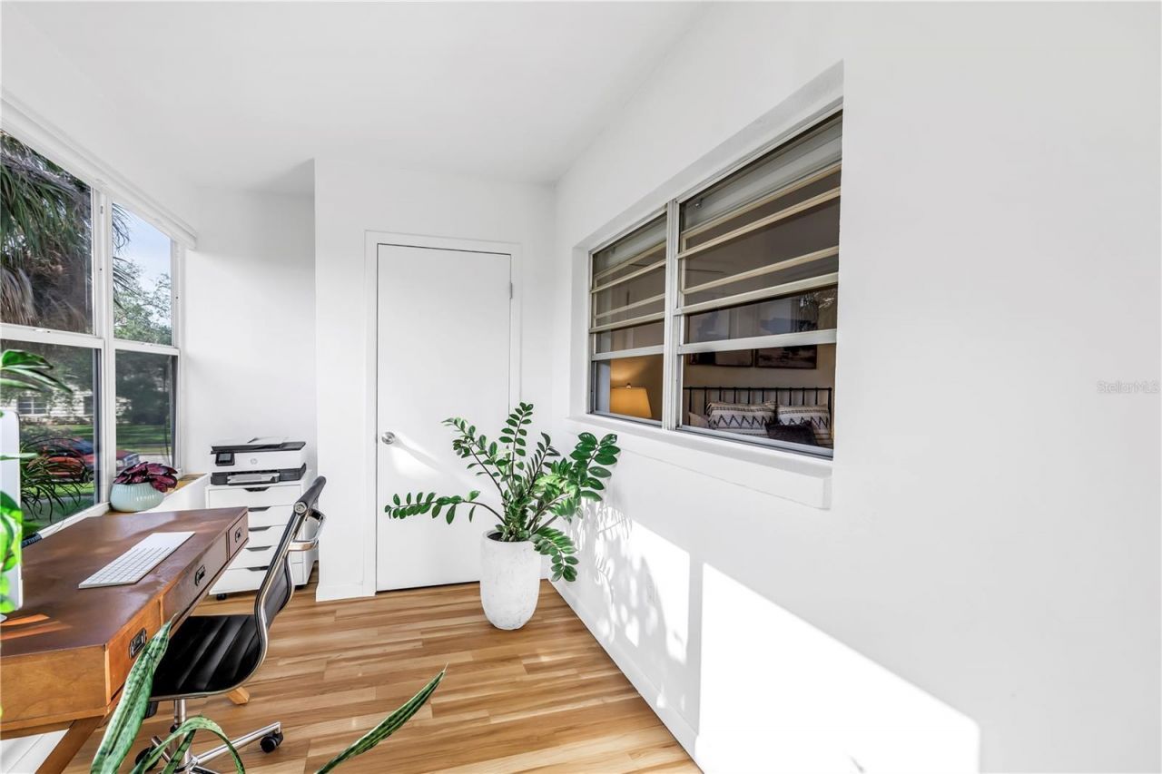 800 71st Avenue N, Unit 10, Saint Petersburg, FL 33702 Photo