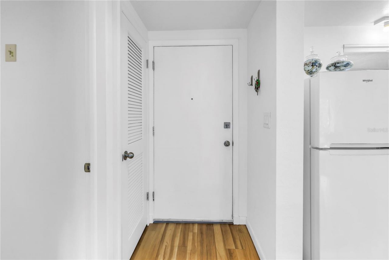 800 71st Avenue N, Unit 10, Saint Petersburg, FL 33702 Photo