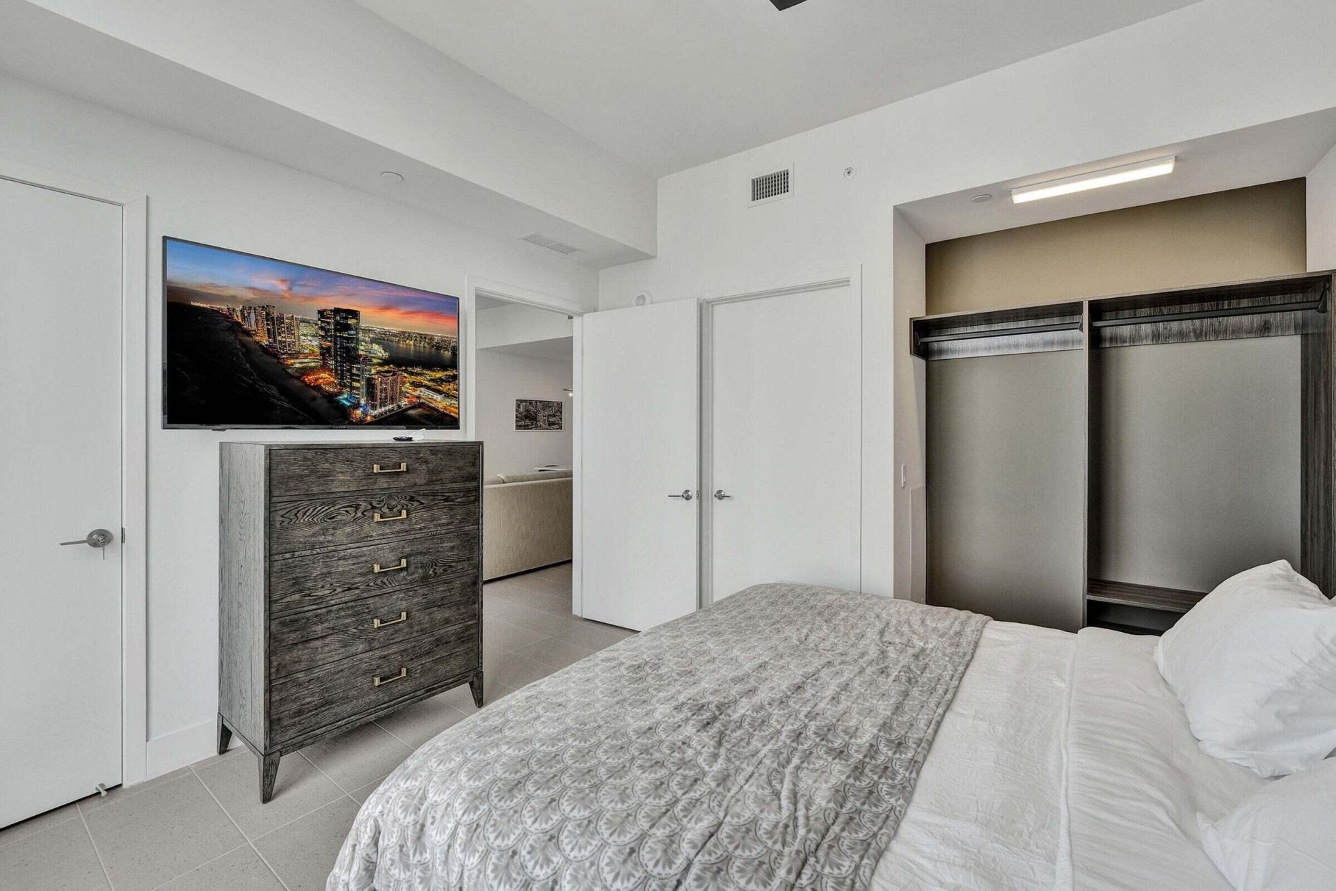 159 NE 6th Street, Unit 4813, Miami, FL 33132 Photo