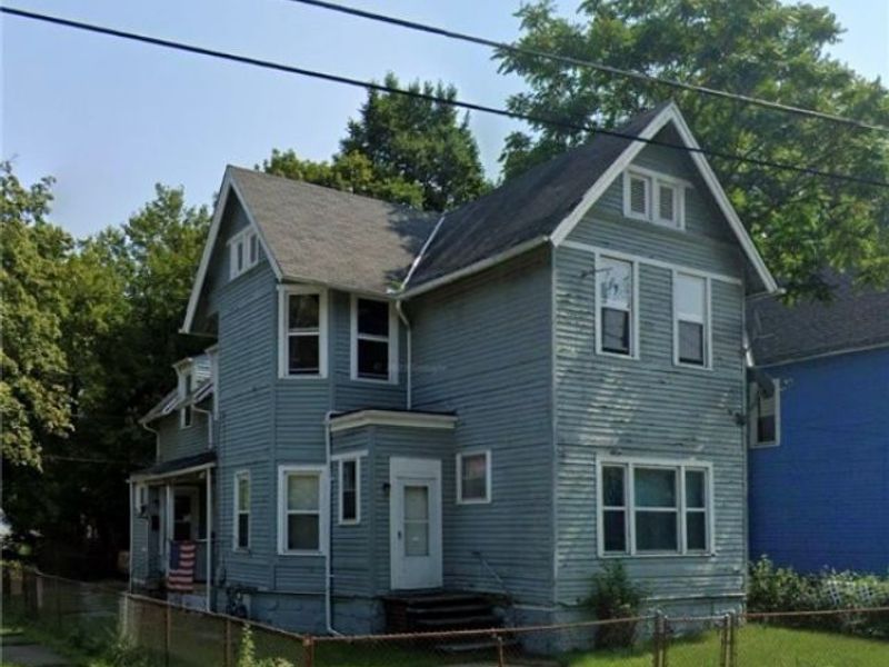 1377 E 66th Street, Cleveland, OH 44103 Photo 3