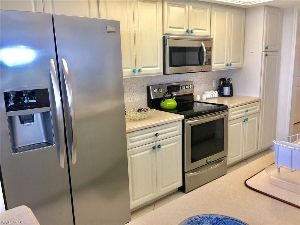 15 Bluebill Ave, Unit 205, Naples, FL 34108 Photo