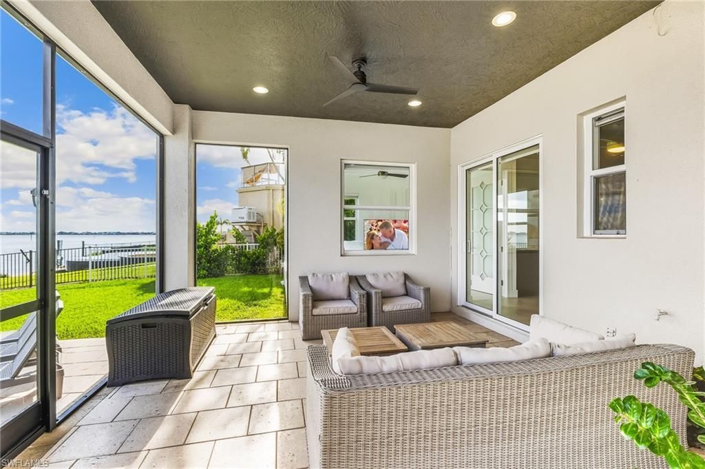 2418 SE 28th St, Cape Coral, FL 33904 Photo