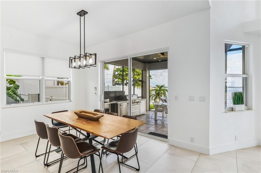 2418 SE 28th St, Cape Coral, FL 33904 Photo