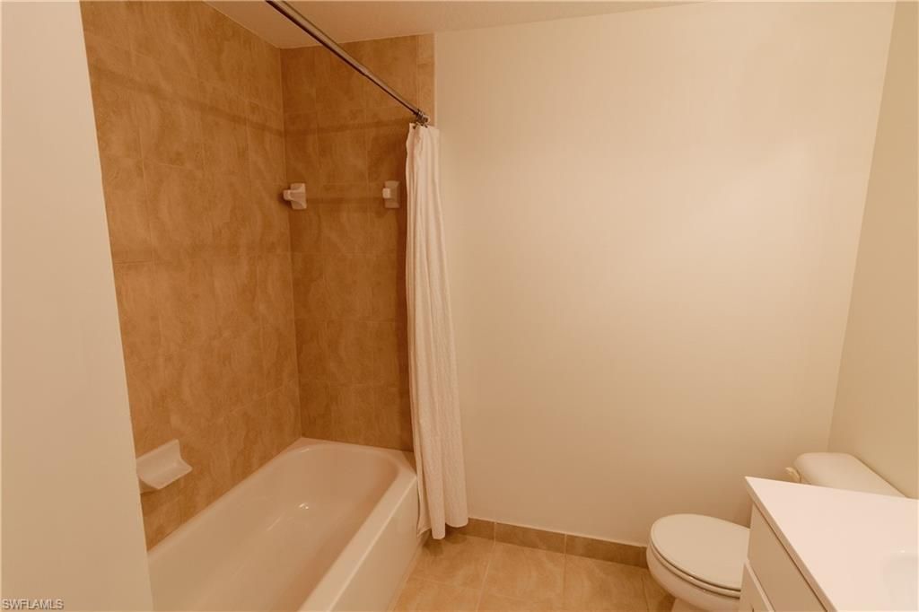 8555 Bernwood Cove Loop, Unit 105, Fort Myers, FL 33966 Photo