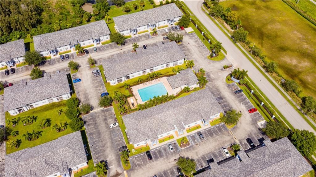 8555 Bernwood Cove Loop, Unit 105, Fort Myers, FL 33966 Photo