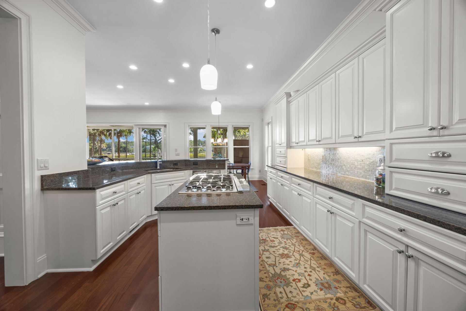 1756 Greenspoint Court Photo 13