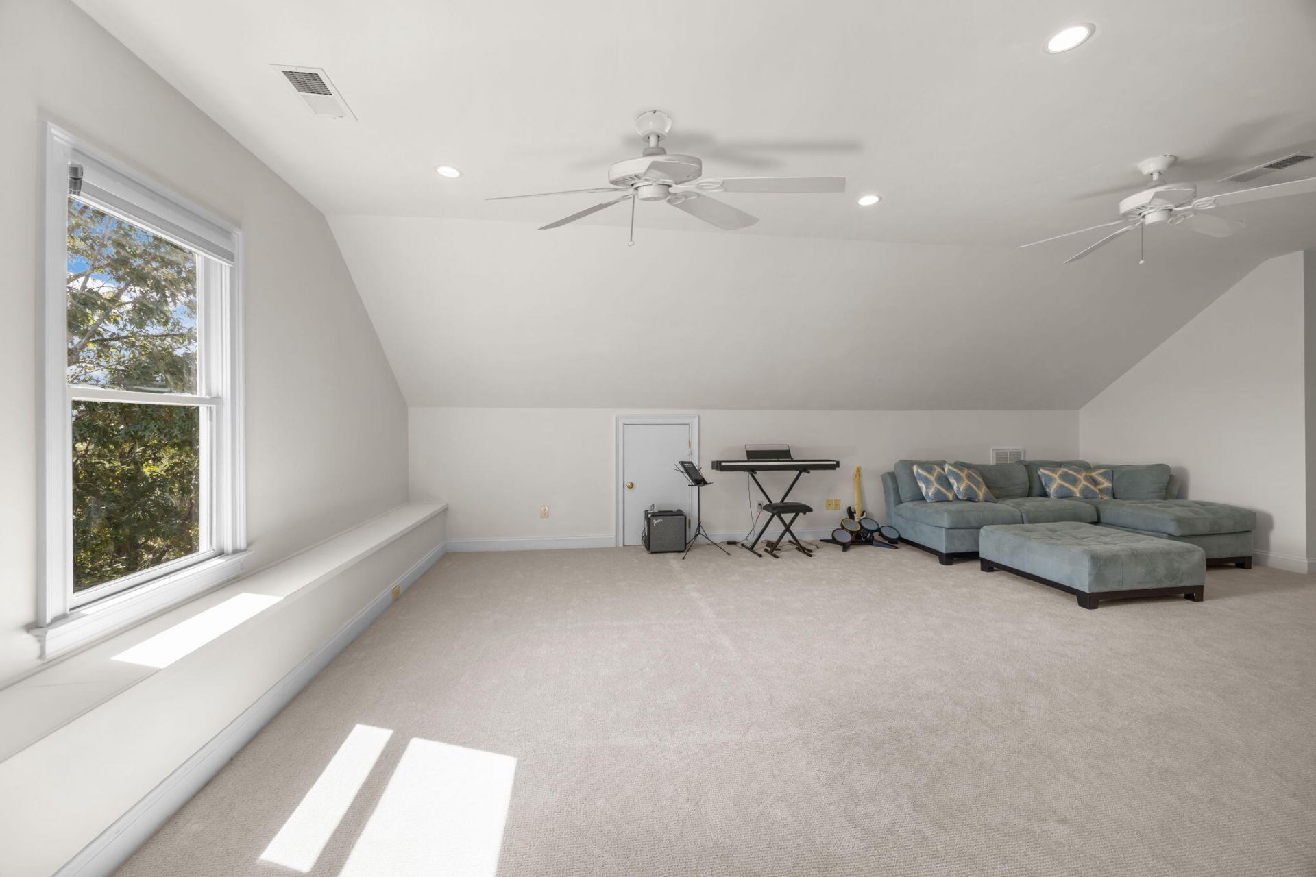 1756 Greenspoint Court Photo 30