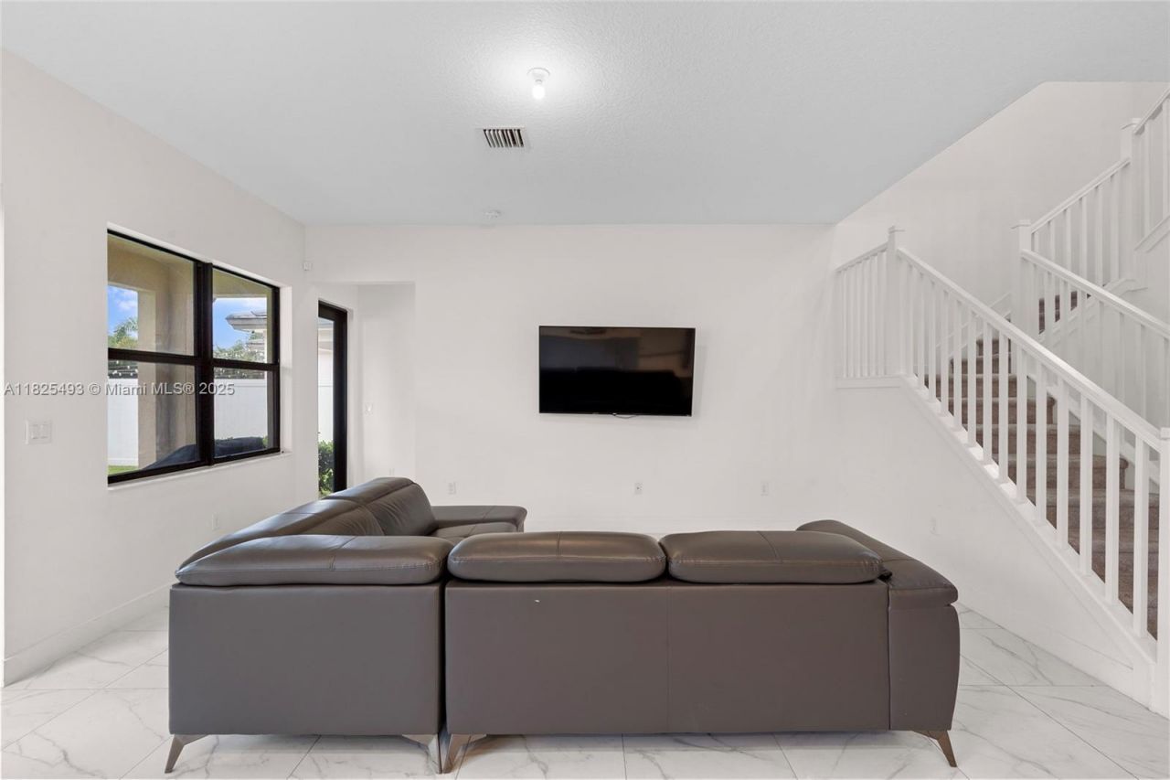 4349 SW 173rd Ave, Miramar, FL 33029 Photo