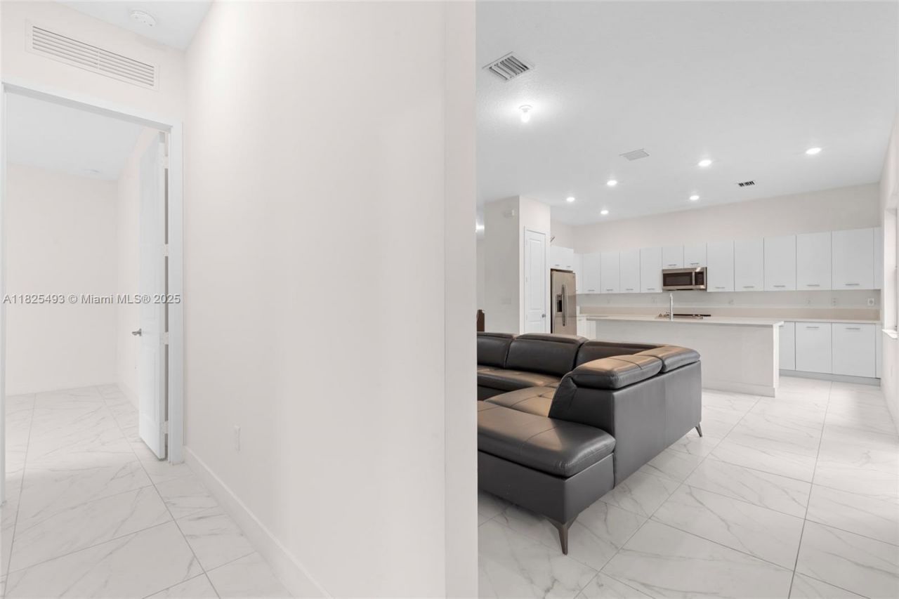 4349 SW 173rd Ave, Miramar, FL 33029 Photo