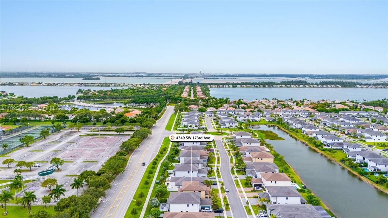 4349 SW 173rd Ave, Miramar, FL 33029 Photo