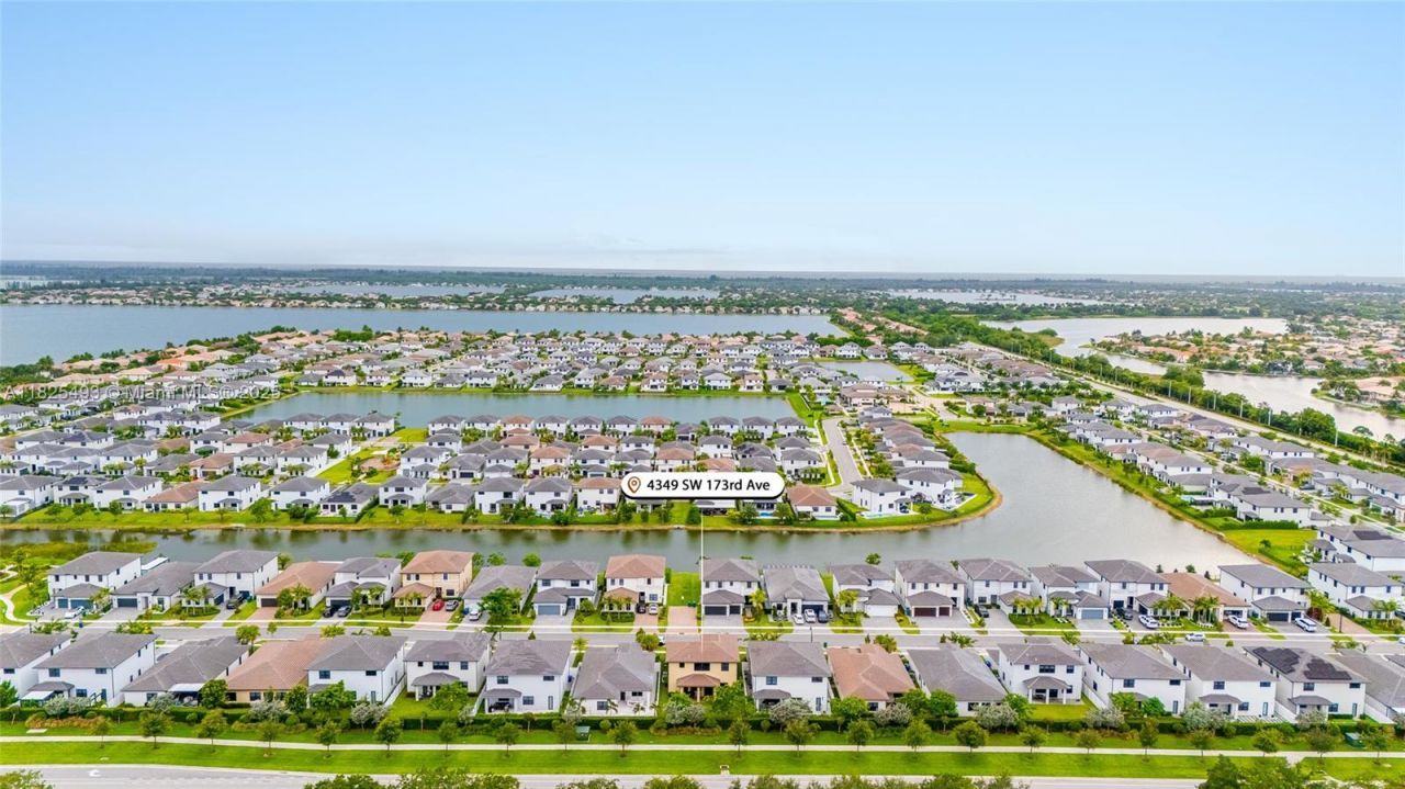 4349 SW 173rd Ave, Miramar, FL 33029 Photo