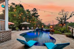 4385 Ten Shillings Way photo 4