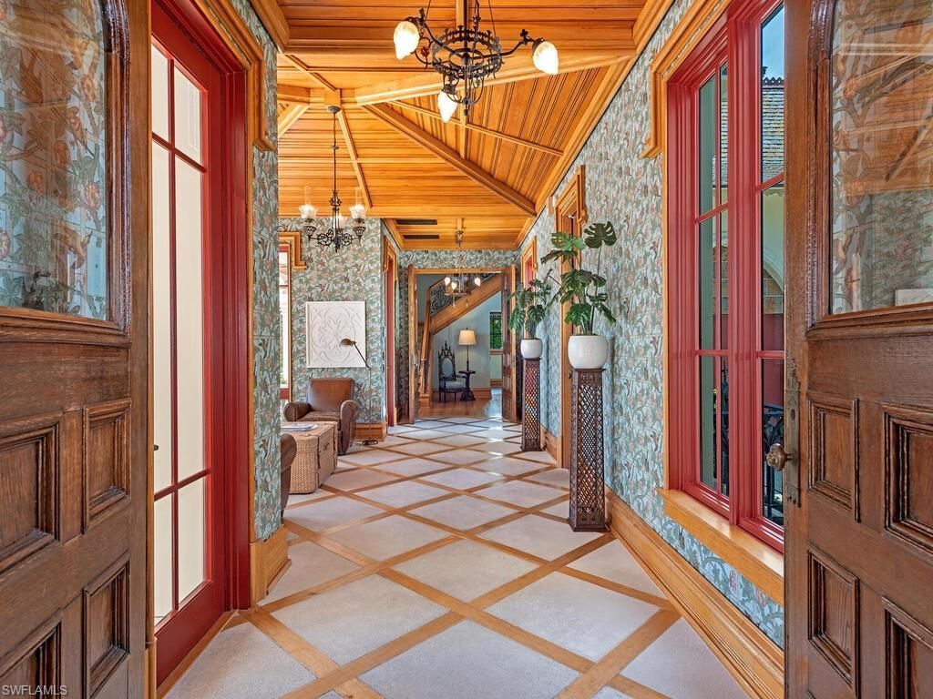 730 21st Ave S, Naples, FL 34102 Photo