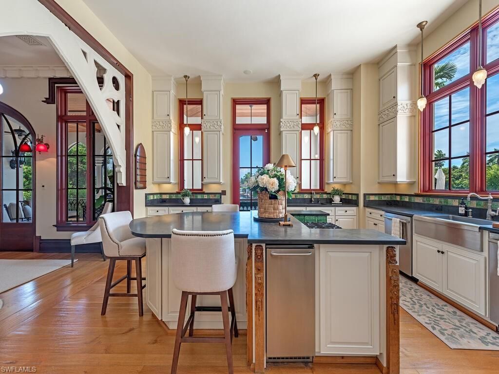 730 21st Ave S, Naples, FL 34102 Photo